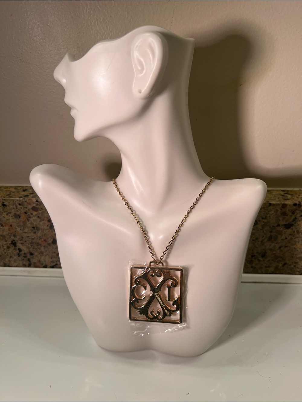 Christian Lacroix Gold-tone Necklace, 16” Chain & 1.5x1.5” Charm NWOT - Picture 2 of 6